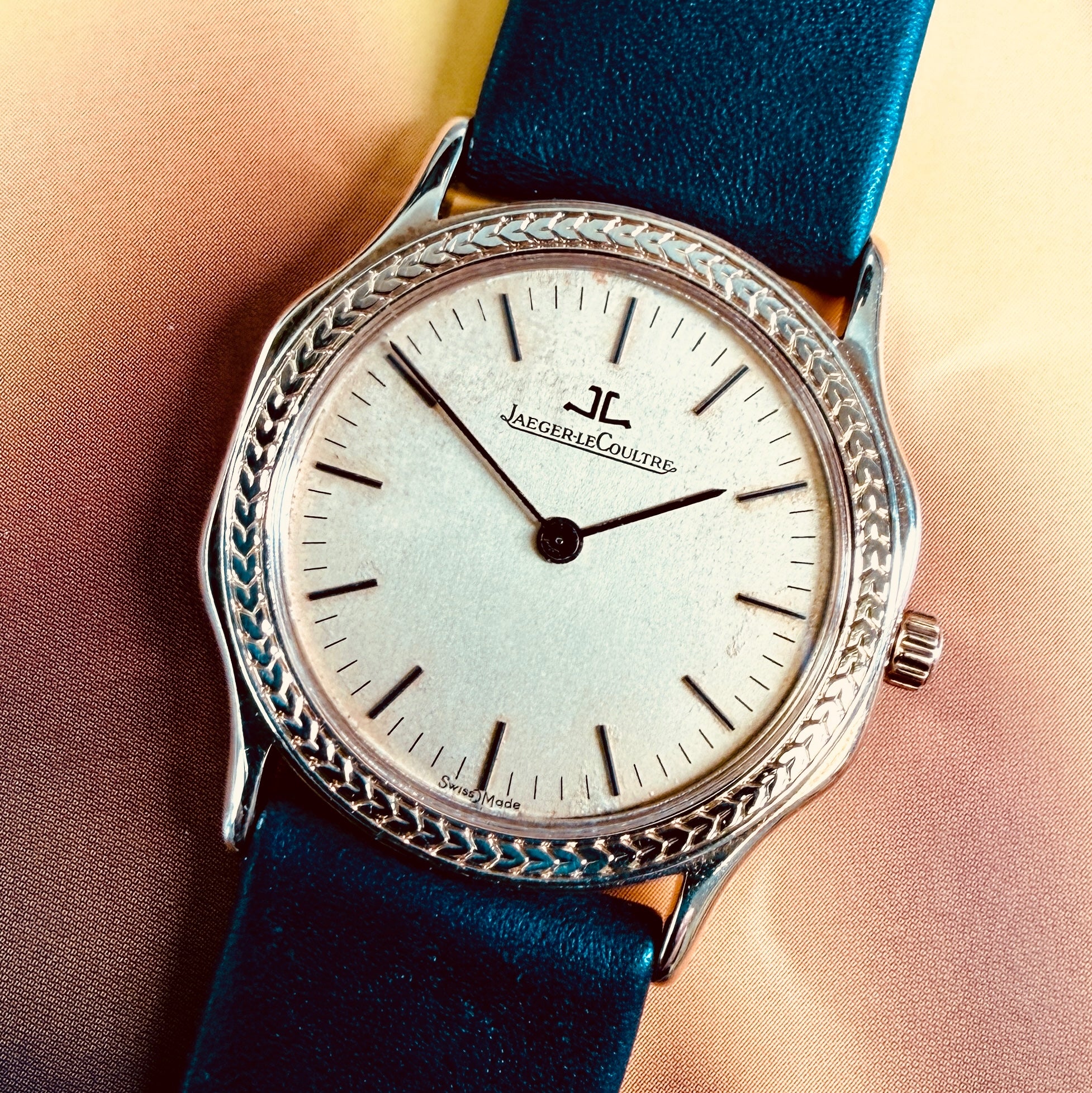 Vintage Jaeger-LeCoultre 18K Ultra thin 140.075
